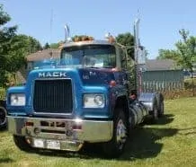 81 Mack Big Rig Truck