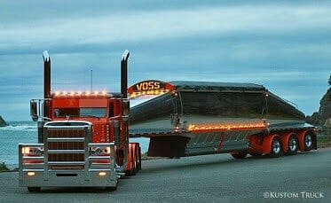 Exceptionally cool customized Peterbilt 389, Glider Kit