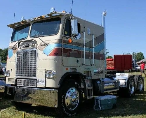 1983 Cabover Freightliner Powerliner