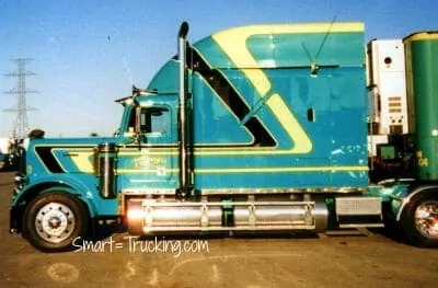 Custom Sleeper Conventional Freightliner Green Yellow