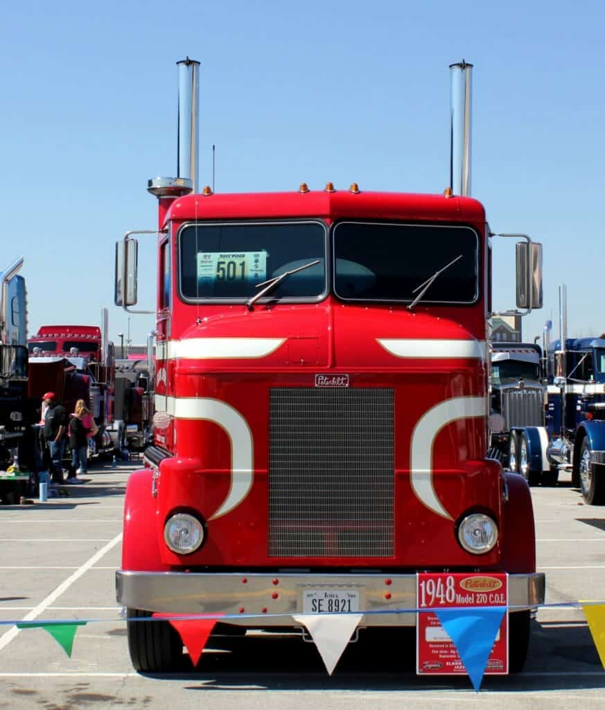 1948 Red Peterbilt 270