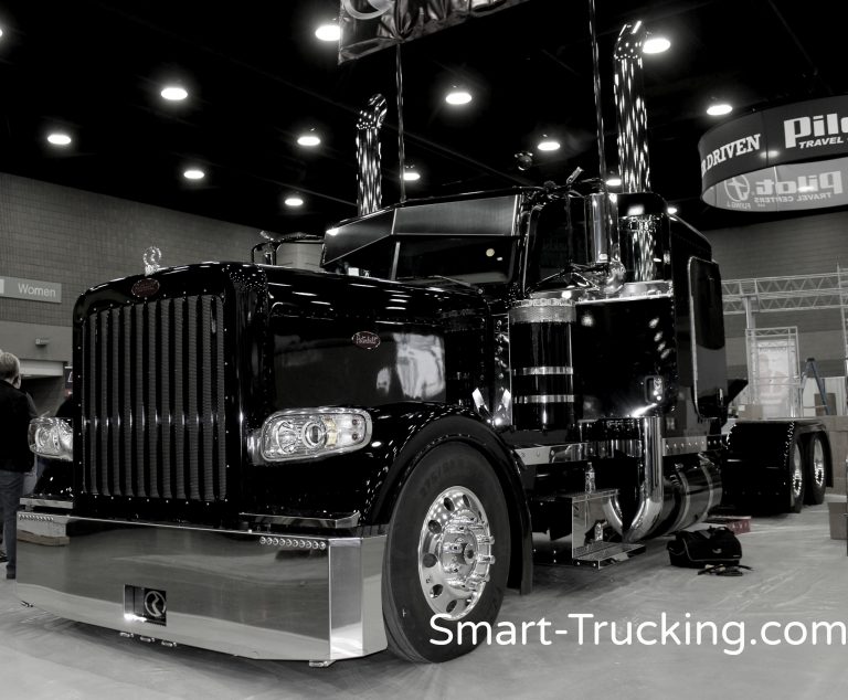 Black 389 Peterbilt Custom Rig