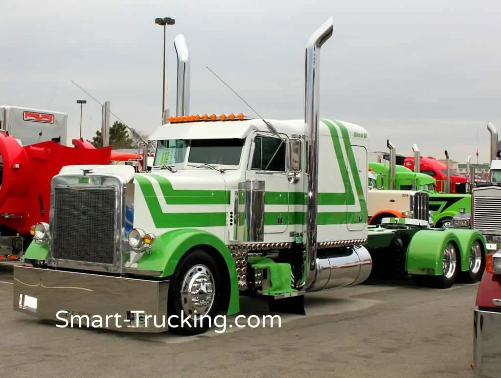 379 Peterbilt Show Truck Lime Green White