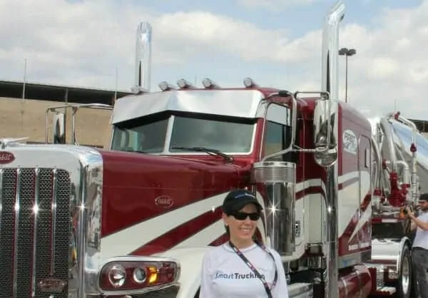 Red White Peterbilt 389 MATS Show