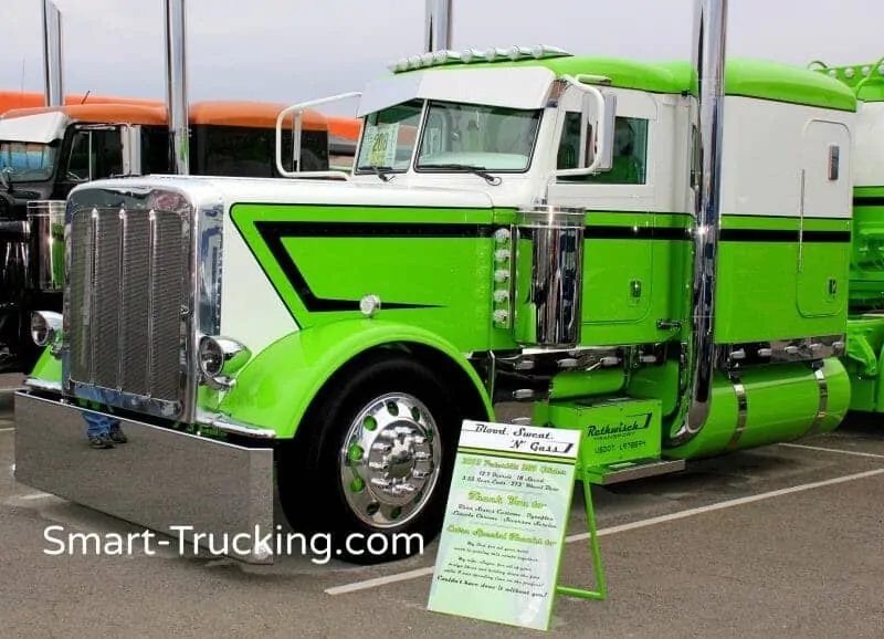 2013 389 Peterbilt Rig Lime Green White Black