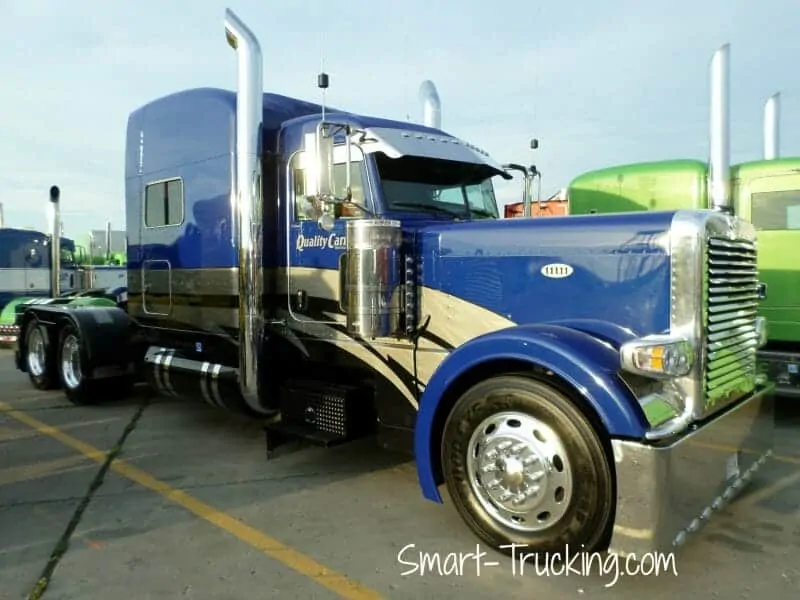 Blue 389 Peterbilt Truck