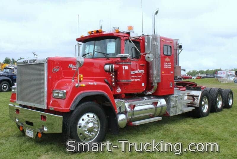 1992 Mack Superliner Red Rig