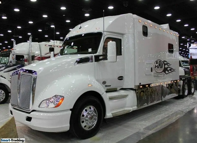 Kenworth White Big Sleeper Berth Custom