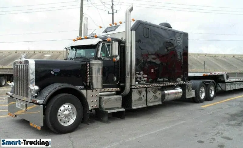 Peterbilt Black 379 Big Sleeper Berth Truck