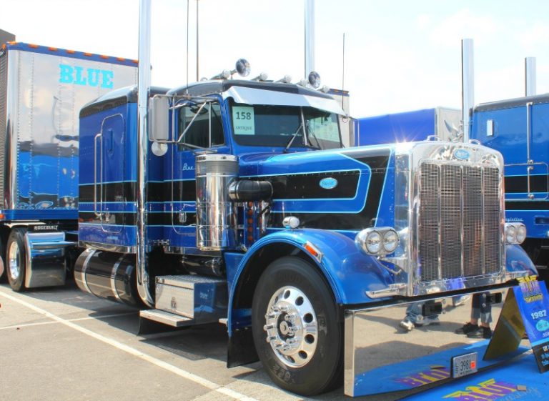 Why Kenworth and Peterbilt Trucks Are (Still) Better Than the Rest