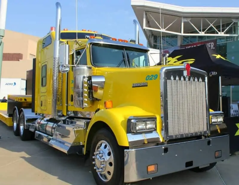 Custom Kenworth W900 Yellow