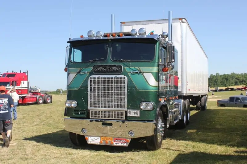 song about ghost truck driver Freightliner Cabover