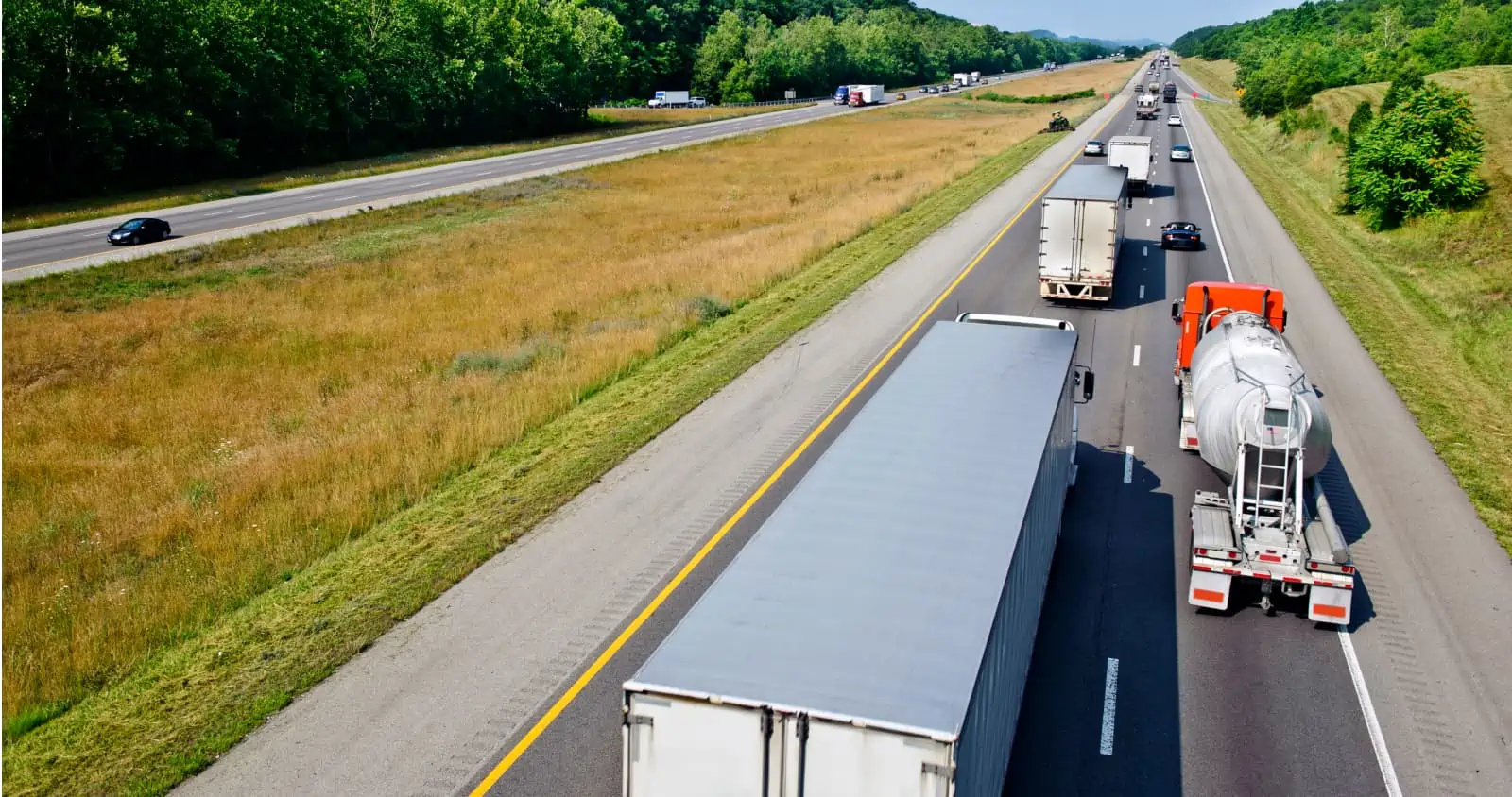 Top Trucking Companies in Canada To Work For 2022